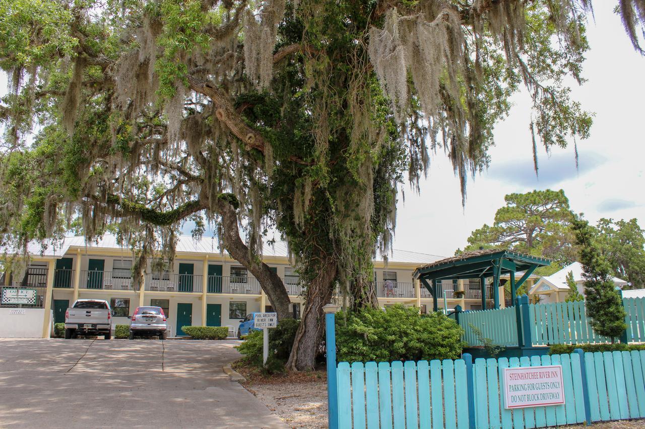 Steinhatchee River Inn And Marina Exterior photo